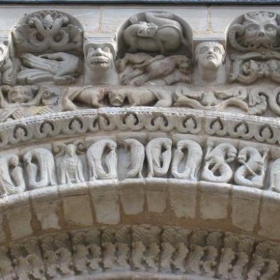 L'Alphabet aux Oiseaux Notre-Dame de Poitiers